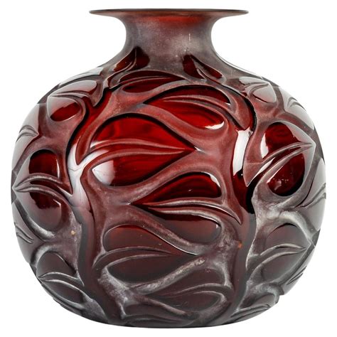 René Lalique Setubal Fruiting Foliage Amber Glass Beaker For Sale at 1stDibs