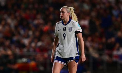 Alessia Russo's withdrawal adds to Sarina Wiegman's injury headache as ...