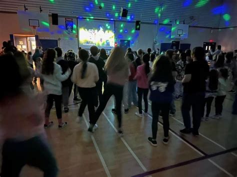 Funky Friday Dance 的图像结果