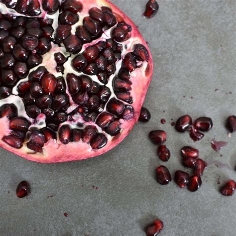 Pomegranate Season Guide: How to Pick, Open, and Enjoy