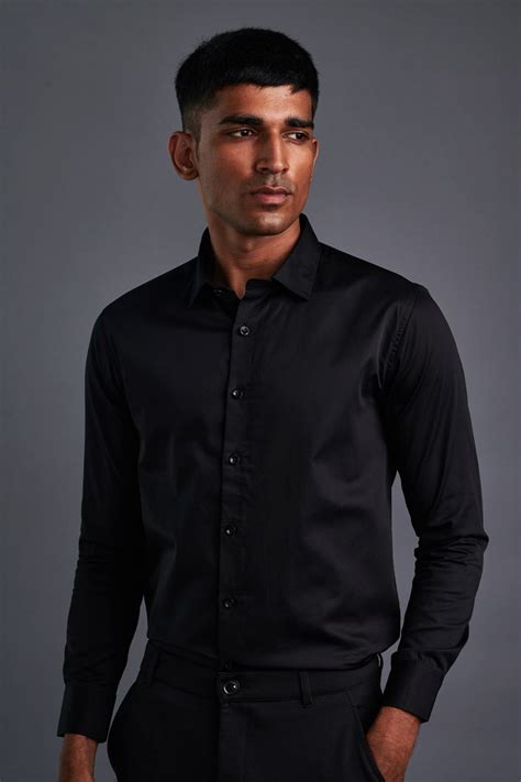 Buy Black Classic Shirt For Men's Online | Beyours
