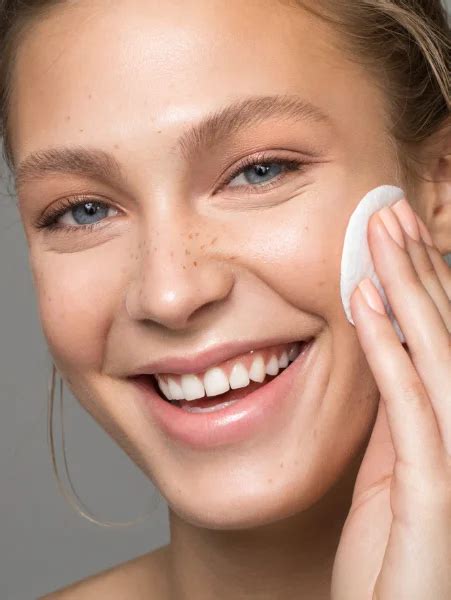 Best Under Eyes Dermal Fillers Treatment in Thane