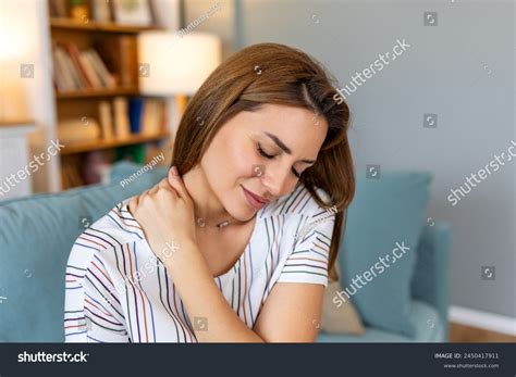Pain Shoulder Upper Arm Pain People Stock Photo 2450417911 | Shutterstock