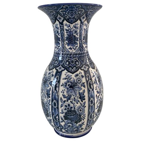 Blue and White Delft Chinoiserie Vase at 1stDibs