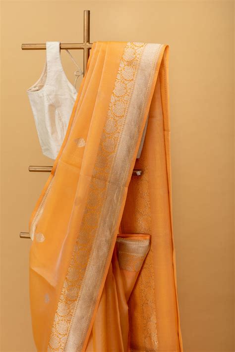 Shop the best of handwoven Benarasi sarees and dupattas – Roliana