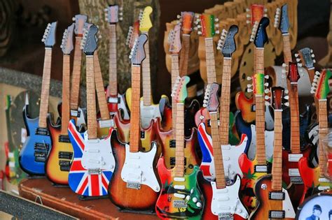 Shopping in Palawan - Palawan travel guide - Go Guides