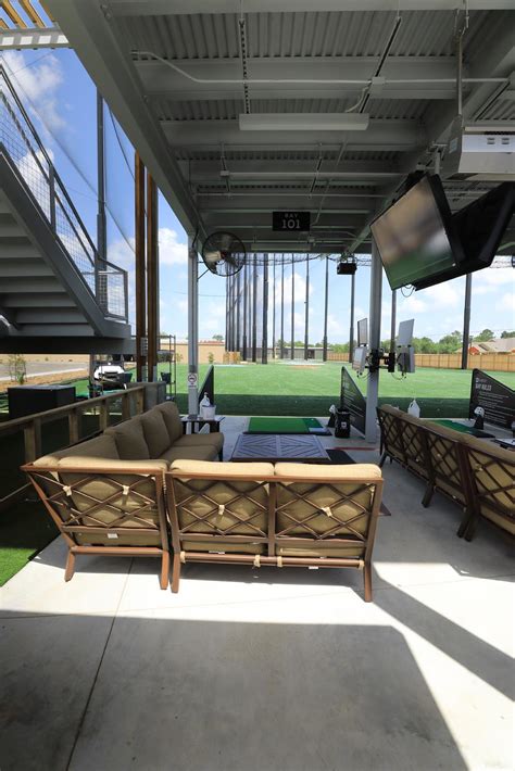 5 Under Golf Center - LaBiche Architectural Group