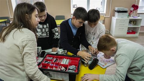 Își doresc să ajungă în orașul high-tech, San Francisco | Cum a ...