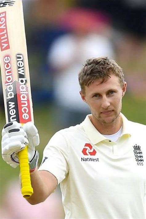 Ros Bates’s Bio, Age, Relationships, Latest Buzz, Photos & Videos