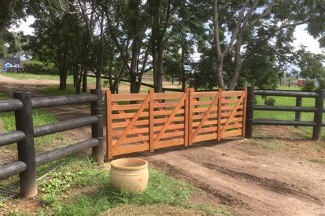 Rural Gates and Entrances | Stockworx