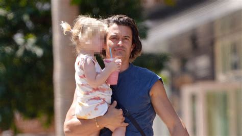 Süß! Orlando Bloom auf Shopping-Tour mit Töchterchen Daisy