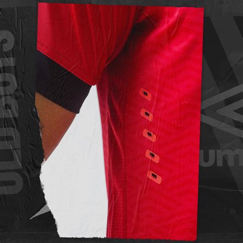 umbro发布纽维尔老男孩2019粉红特别版球衣 - 球衣 - 足球鞋足球装备门户_ENJOYZ足球装备网