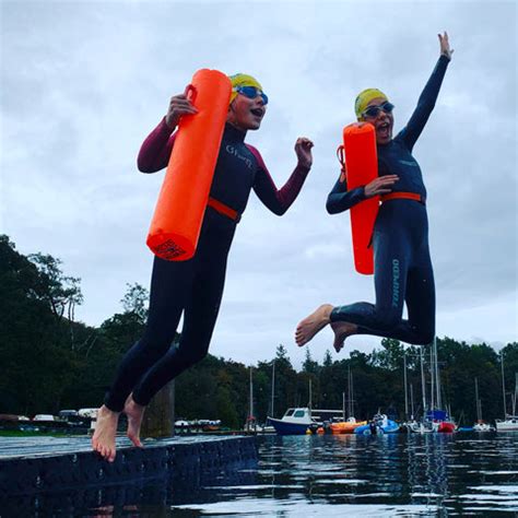 Outdoor Swimming 的图像结果
