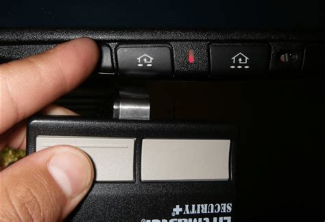 HomeLink Setup Tutorial 的图像结果