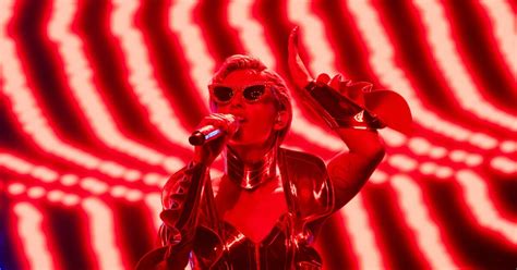 Smile 2: Naomi Scott wanted to do something that would 'snap necks ...