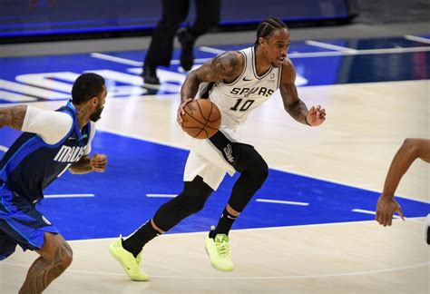 Bulls Rumors: 3 trades with the Spurs for star G DeMar DeRozan