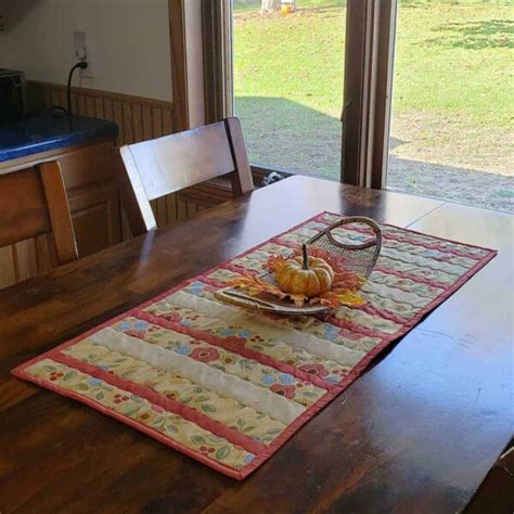 Quilted Table Runner Tutorial 的图像结果