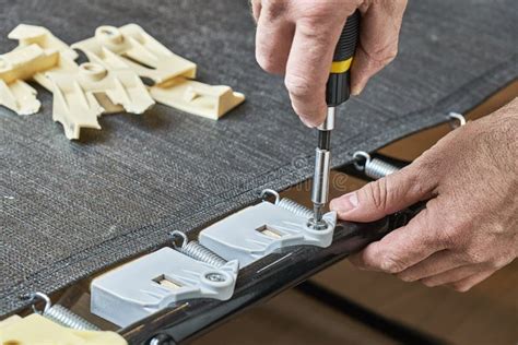 Repair Broken Box Spring Slat 的图像结果