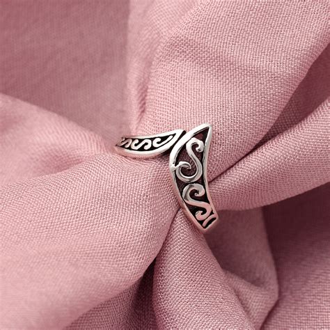Elegant 925 Sterling Silver V-Shaped Filigree Ring – Gemsrush