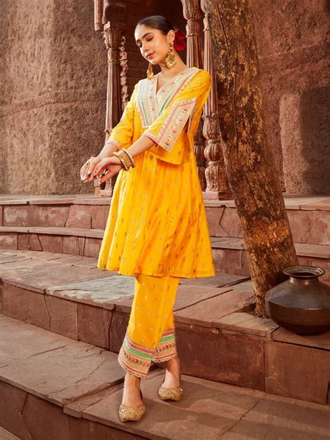 Yellow Hand Block Printed Chanderi Kurta with Pants- Set of 2