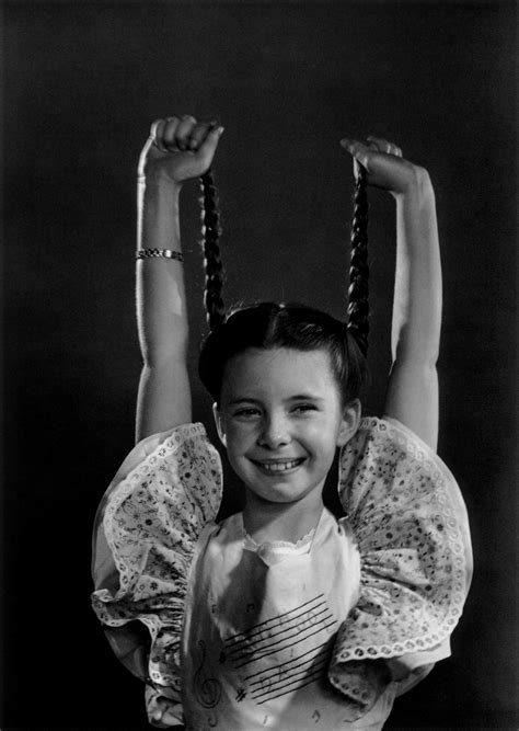 Margaret O’Brien – Yousuf Karsh