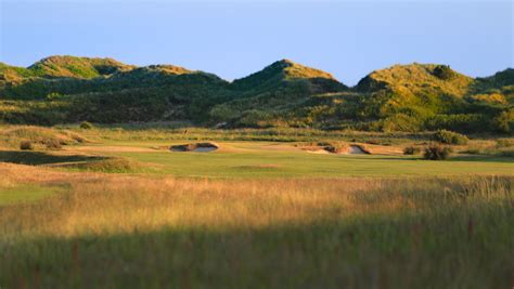 🏌️ Book & Save On A 2026 Golf Tour To Royal St Davids Golf Club