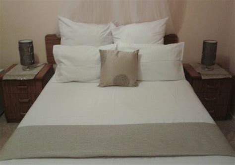 AYANA GUEST HOUSE, CAFE & BAR (Mufulira) - Guesthouse Reviews & Photos ...