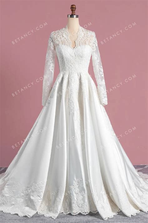 Scalloped Lace Long Sleeve Ivory Satin Wedding Dress - BETANCY