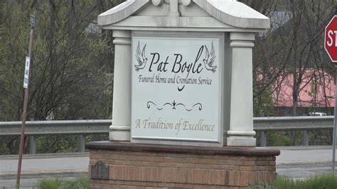 Pat Boyle Funeral Home hosts drive-through service in Lewis County ...