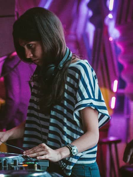 Going Downstream With Sandunes