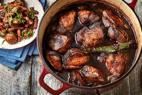 15 Amazing Roosters Facts - Facts.net