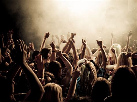 Dancing 的图像结果