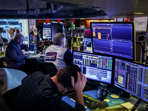 El mercado hizo subir a los bonos y el riesgo país bajó a casi 600 puntos, un mínimo desde enero