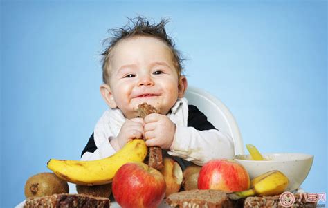 宝宝什么时候吃水果好 如何正确给幼儿吃水果 _八宝网