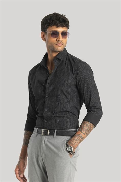 Buy Men's Mauro Black Geometric Shirts Online | Snitch – SNITCH