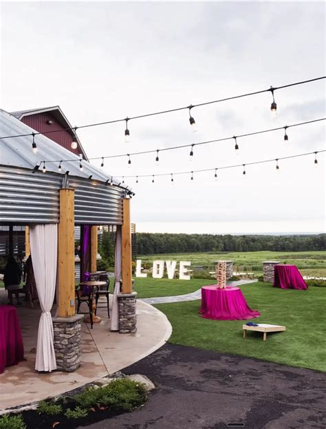 The Lodge Wedding Venue Near Cleveland | Mapleside Farms