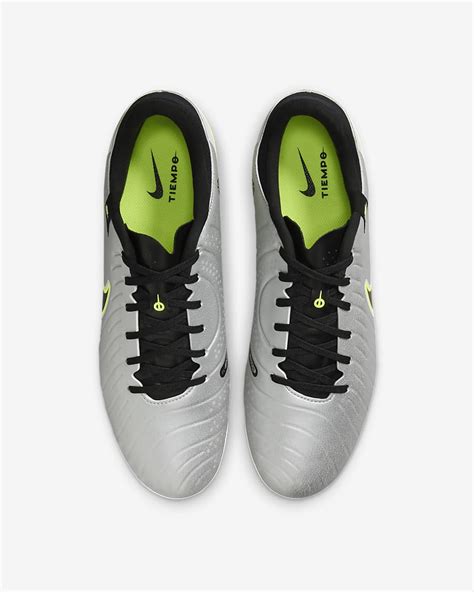 Nike Tiempo Legend 10 Academy Multi-Ground Low-Top Football Boot. Nike IN