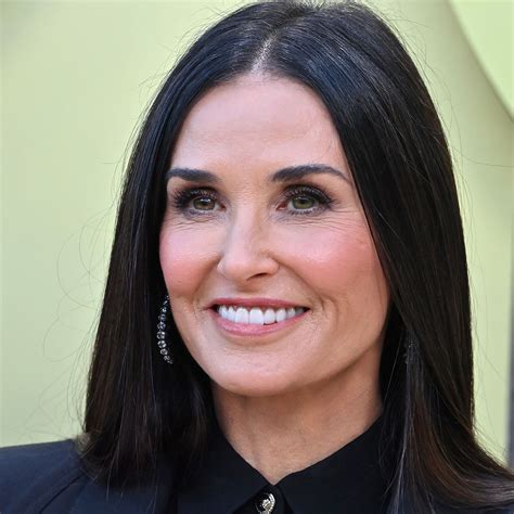 Demi Moore Plastic Surgery After Demi Moore's Transformation Continues