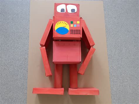 Cardboard Robot Project 的图像结果