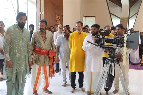 Manchu Vishnu : బాలీవుడ్ డైరెక్టర్‌తో 'భక్త కన్నప్ప'.. సైలెంట్‌గా మంచు ...