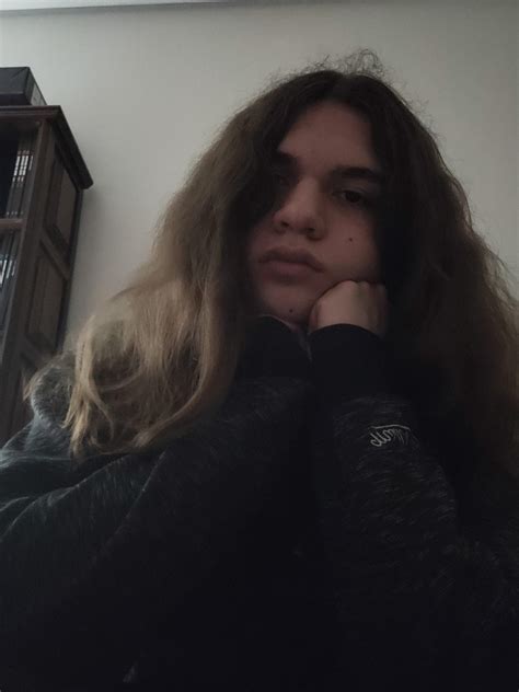 i want hugs : r/teenfemboy