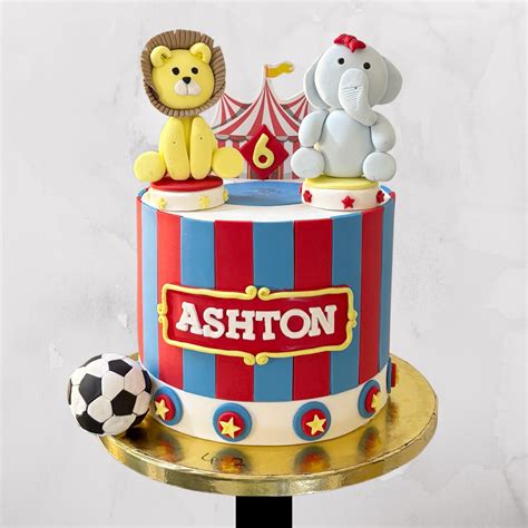 Jungle Theme Lion Cake