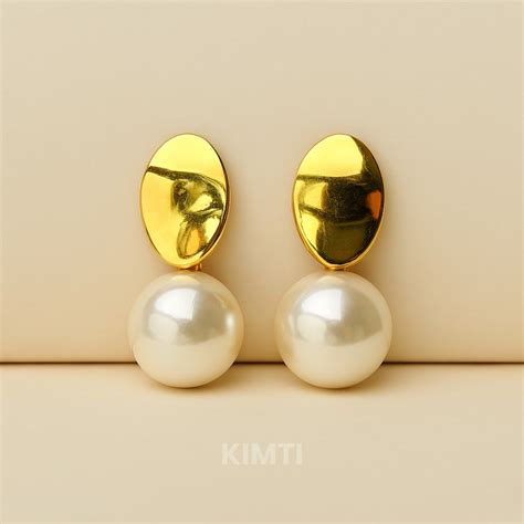Shopaholic's Fav Pearls Drop Earring – Kimti