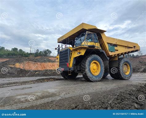 Dump Truck Working in Coal Mine Area Stock Image - Image of coal, mining: 252158157