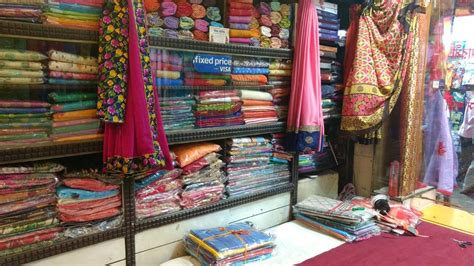 Buy Sarees From These Stores In Lake Market | LBB, Kolkata