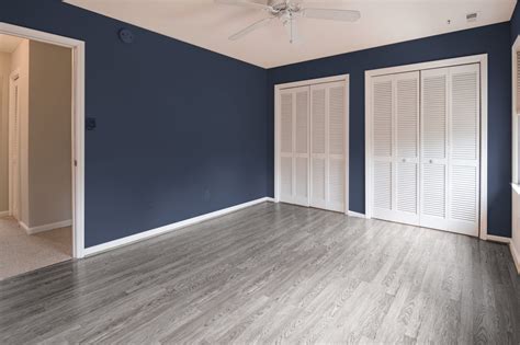 Best Wall Colors for Gray Floors: 8 Best Color Suggestions with Images