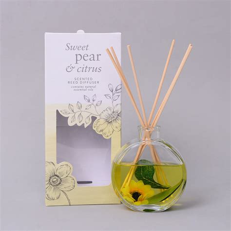 Buy Sweet Pear & Citrus Diffuser Online | Aromatherapy Diffuser | The ...