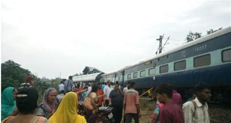 印度列车脱轨最新进展：已造成23人死亡|印度|脱轨|北方邦_新浪新闻