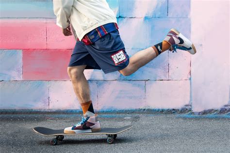 How to Skateboard for Beginners. Nike AU