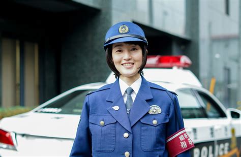 警視庁で働く女性警察官 | 先輩の声 | 平成31年度警視庁採用サイト | 女性警察官, 女性 ミリタリー, 女優